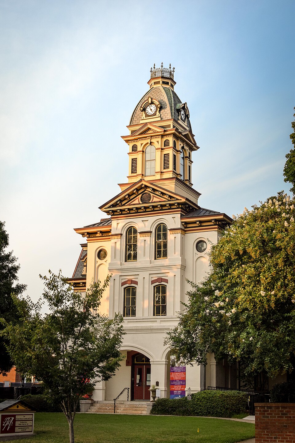 Cabarrus County Courthouse in Concord, North Carolina